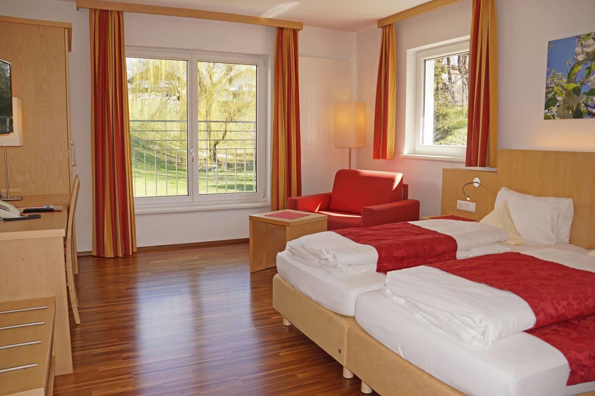 Austria Classic Hotel Heiligkreuz Hall in Tirol Exterior foto